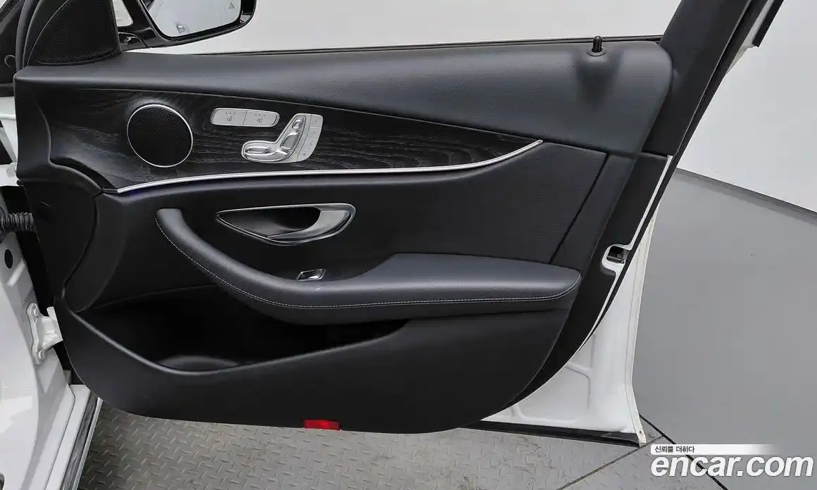 Mercedes-Benz E-Class 2016 2.0 гидро в Москве № 1617506, фото 14