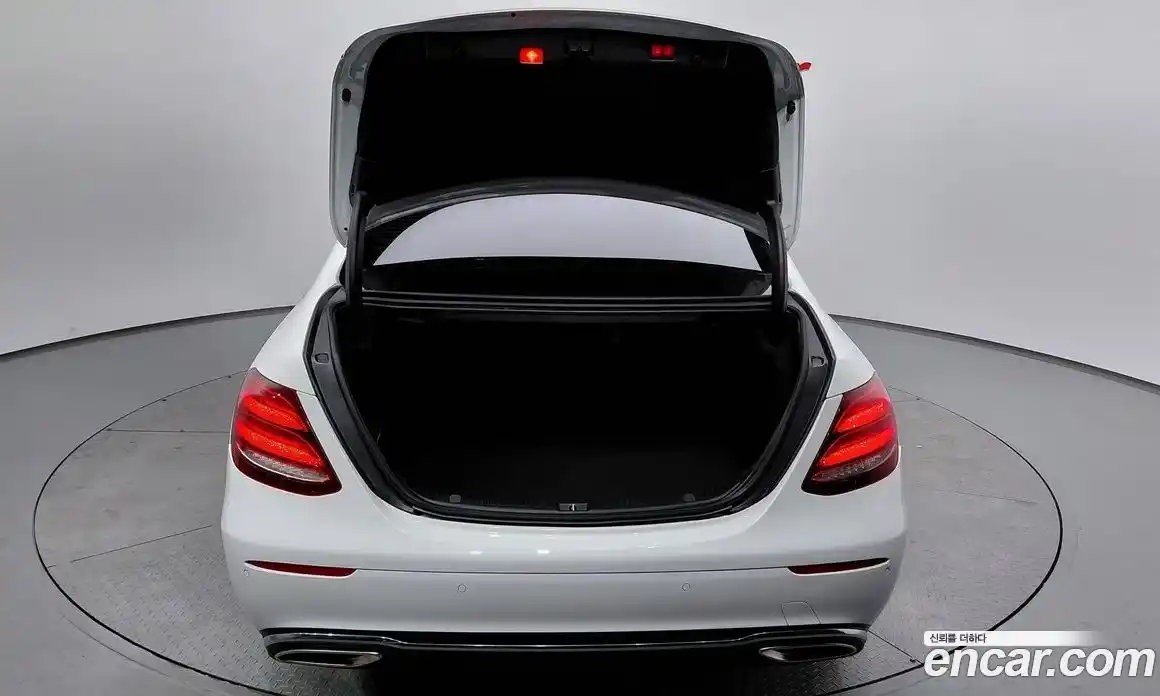 Mercedes-Benz E-Class 2016 2.0 гидро в Москве № 1617506, фото 32