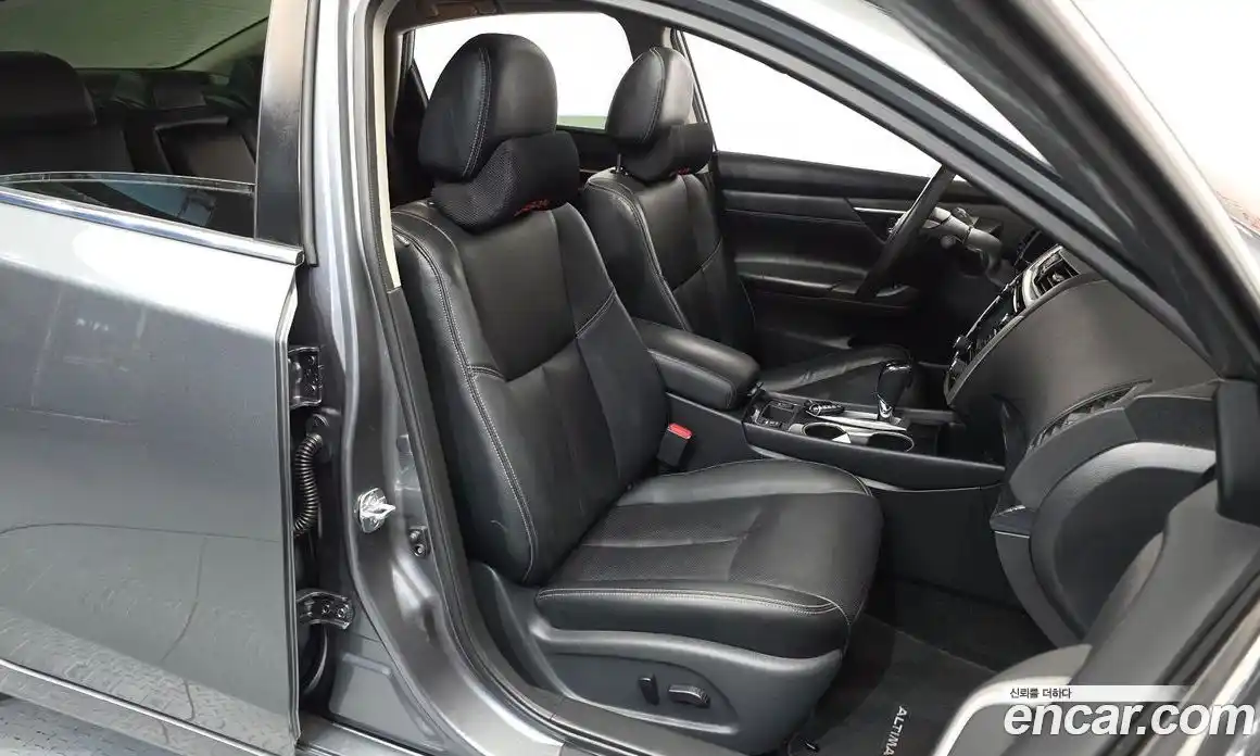 Nissan Altima 2018 2.5 гидро в Москве № 1617910, фото 18