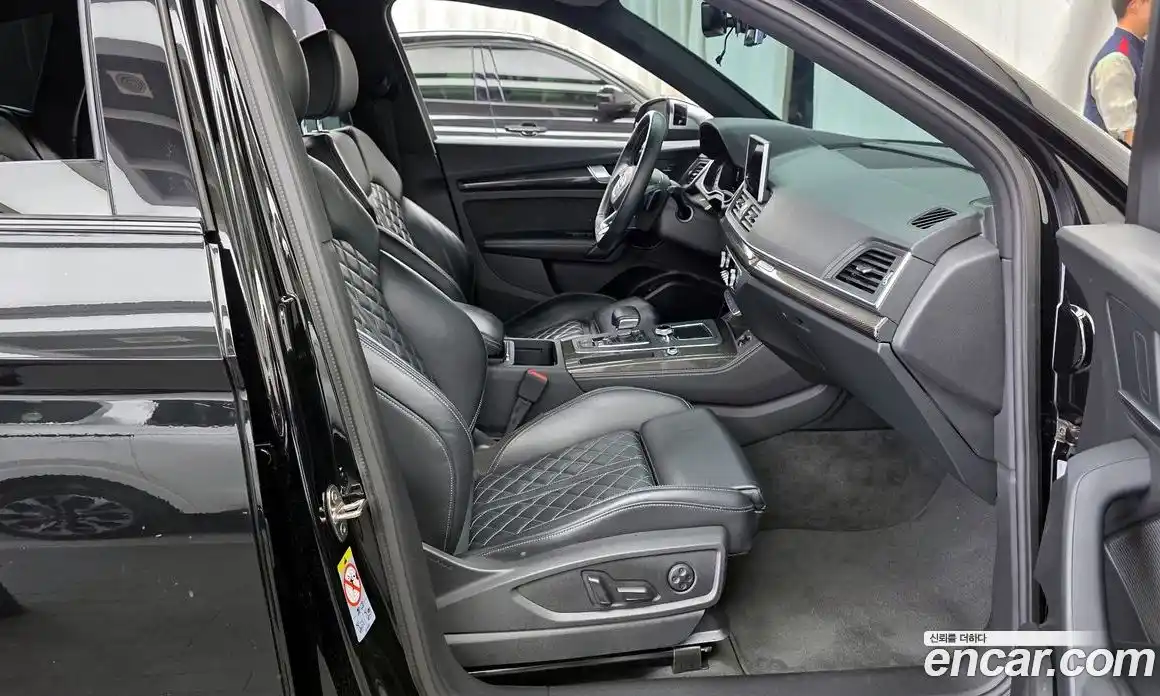 Audi SQ5 2020 3.0 гидро в Москве № 1618006, фото 17