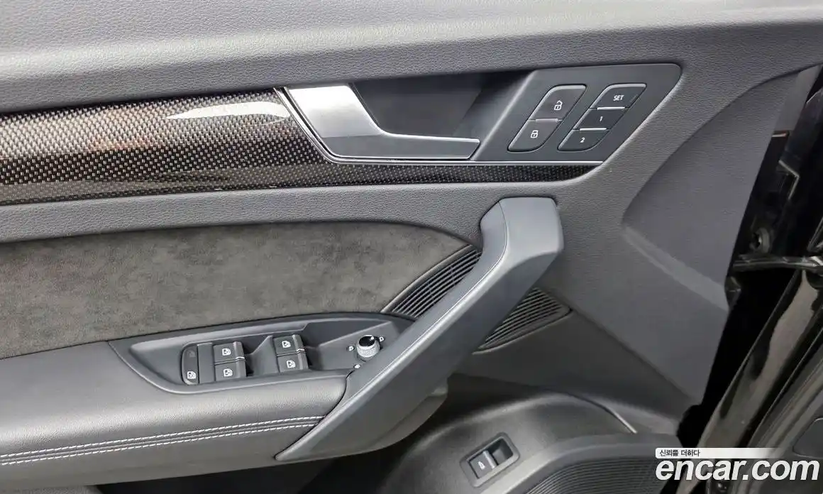Audi SQ5 2020 3.0 гидро в Москве № 1618006, фото 29