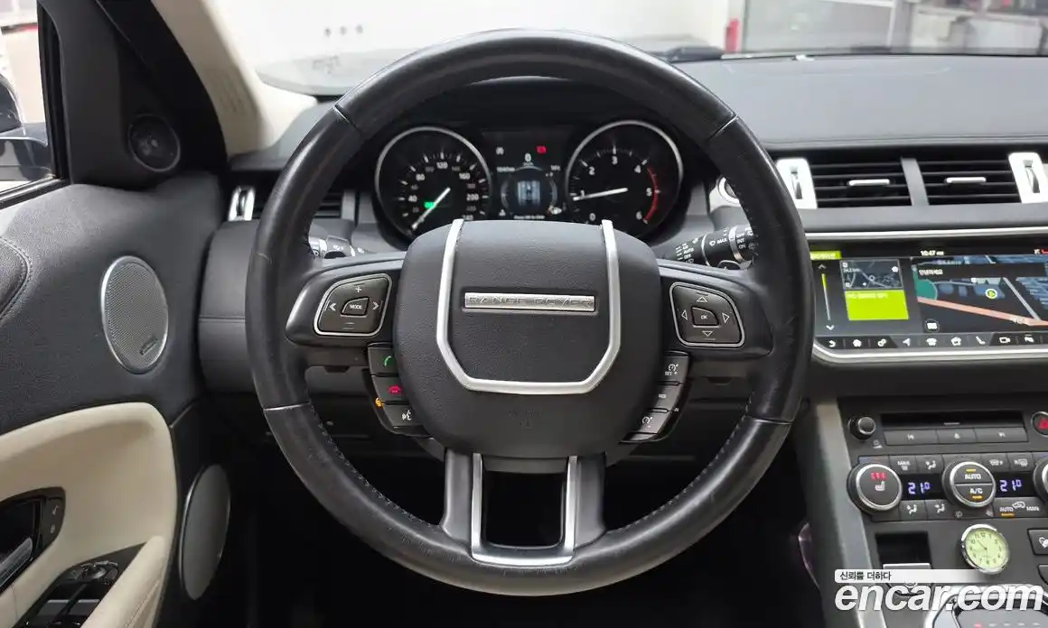 Land Rover Range-Rover Evoque 2018 2.0 гидро в Москве № 1619498, фото 19