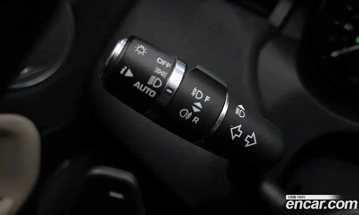 Land Rover Range-Rover Evoque 2018 2.0 гидро в Москве № 1619498, фото 21