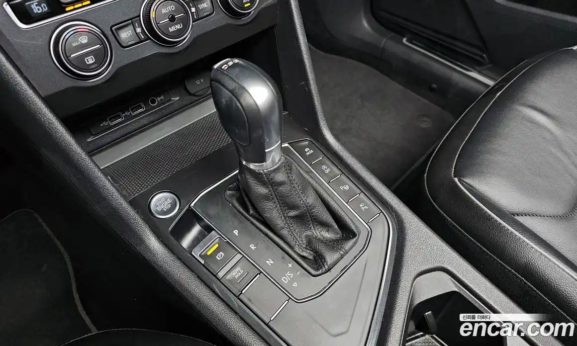 Volkswagen Tiguan 2018 2.0 гидро в Москве № 1623240, фото 11