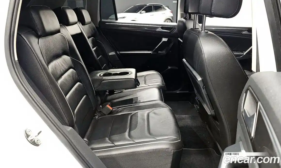 Volkswagen Tiguan 2018 2.0 гидро в Москве № 1623240, фото 27