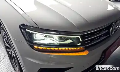 Volkswagen Tiguan 2018 2.0 гидро в Москве № 1623240, миниатюра 7