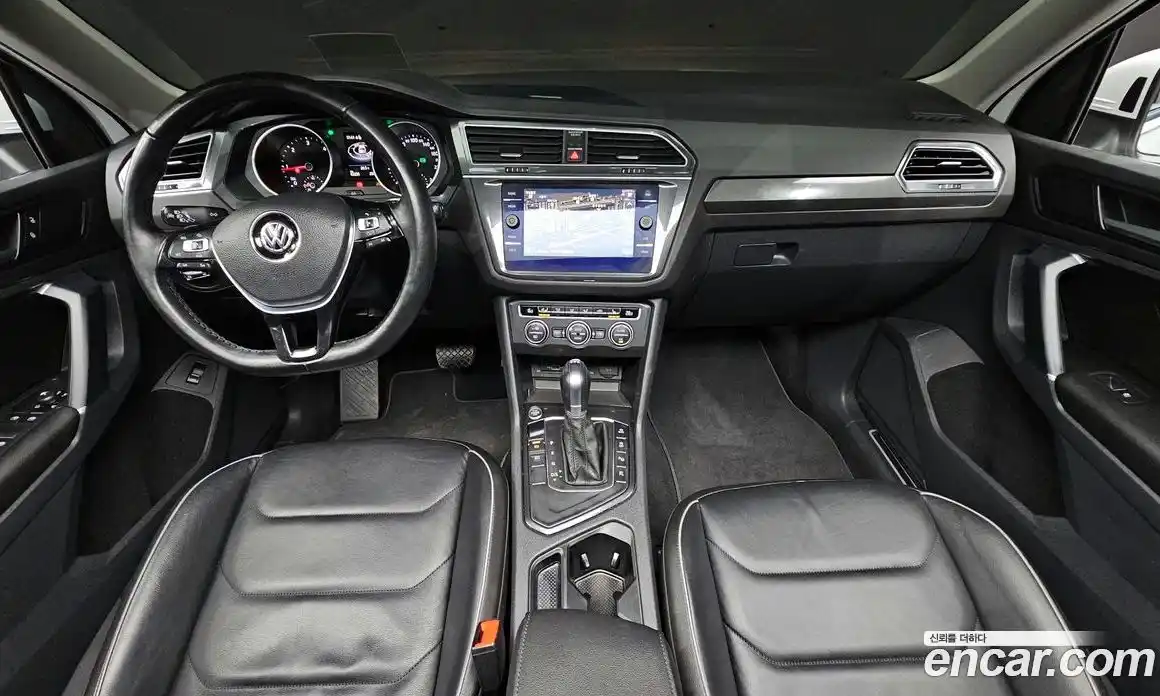 Volkswagen Tiguan 2018 2.0 гидро в Москве № 1623240, фото 9