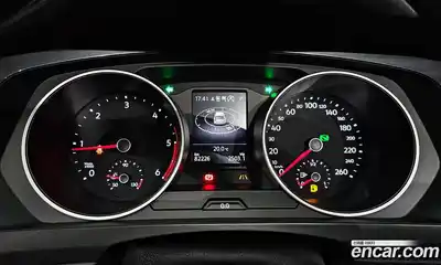 Volkswagen Tiguan 2018 2.0 гидро в Москве № 1623240, миниатюра 10