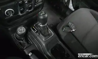 Jeep Wrangler 2020 2.0 гидро в Москве № 1623841, миниатюра 12