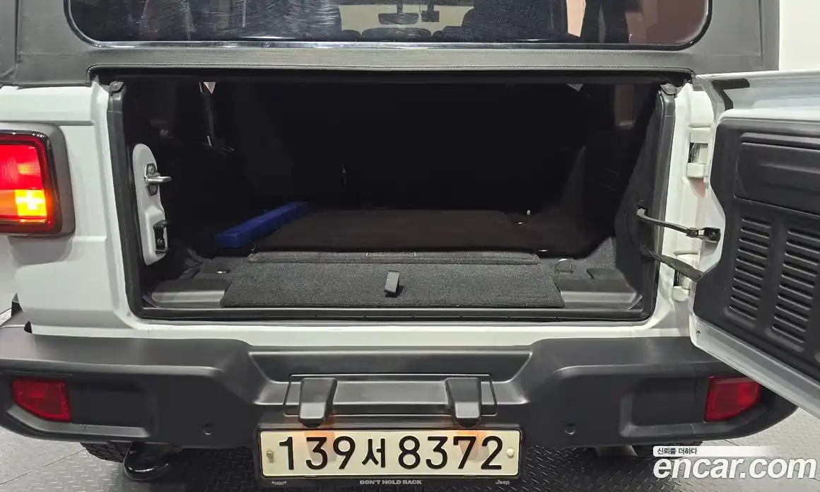 Jeep Wrangler 2020 2.0 гидро в Москве № 1623841, фото 26