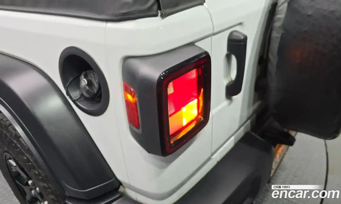 Jeep Wrangler 2020 2.0 гидро в Москве № 1623841, фото 9