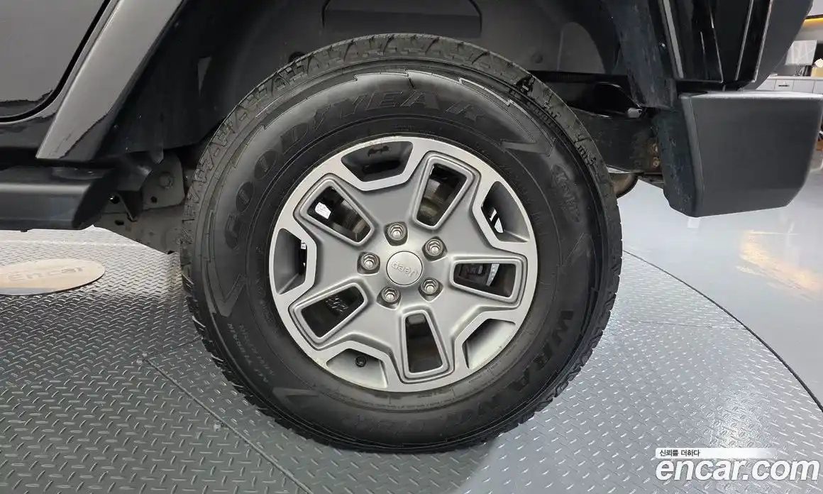 Jeep Wrangler 2017 3.6 гидро в Москве № 1624162, фото 6