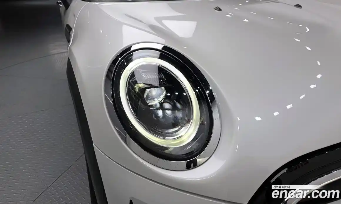 Mini Cooper 2023 1.5 гидро в Москве № 1692336, фото 8
