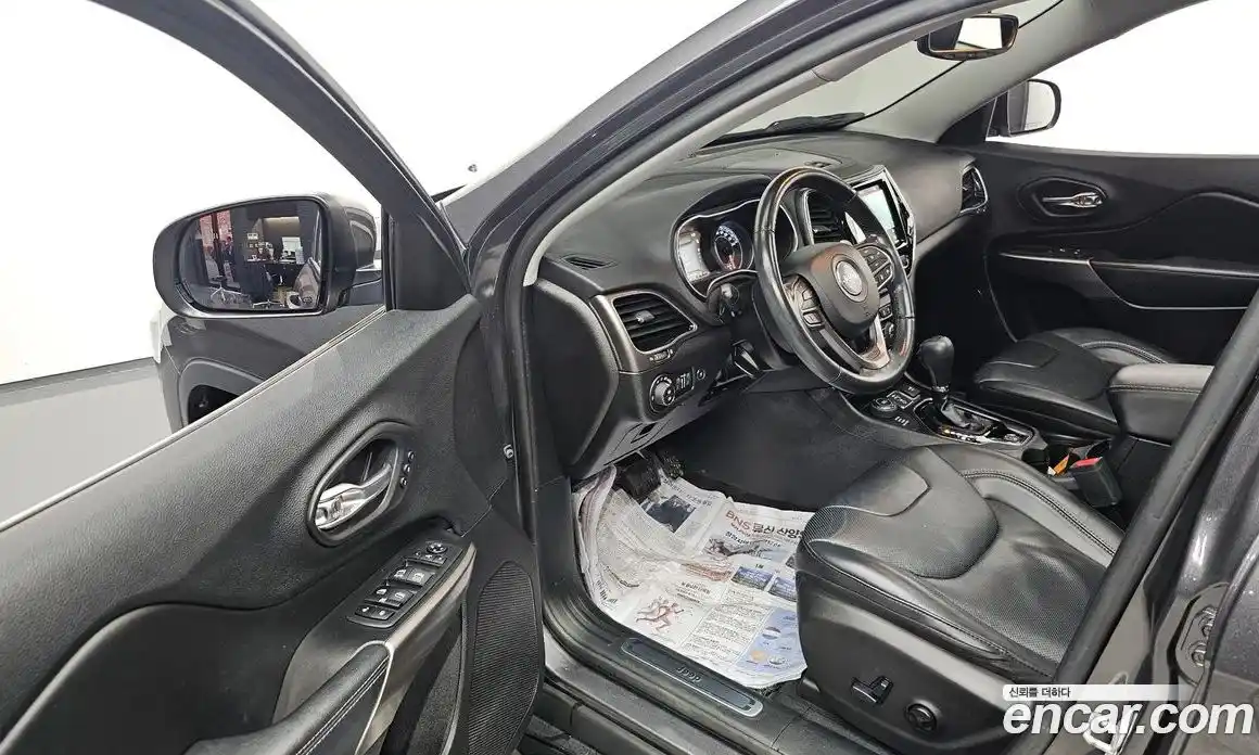 Jeep Cherokee 2020 2.4 гидро в Москве № 169837, фото 10