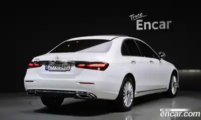 Mercedes-Benz E-Class 2023 2.0 гидро в Москве № 1762341, миниатюра 2
