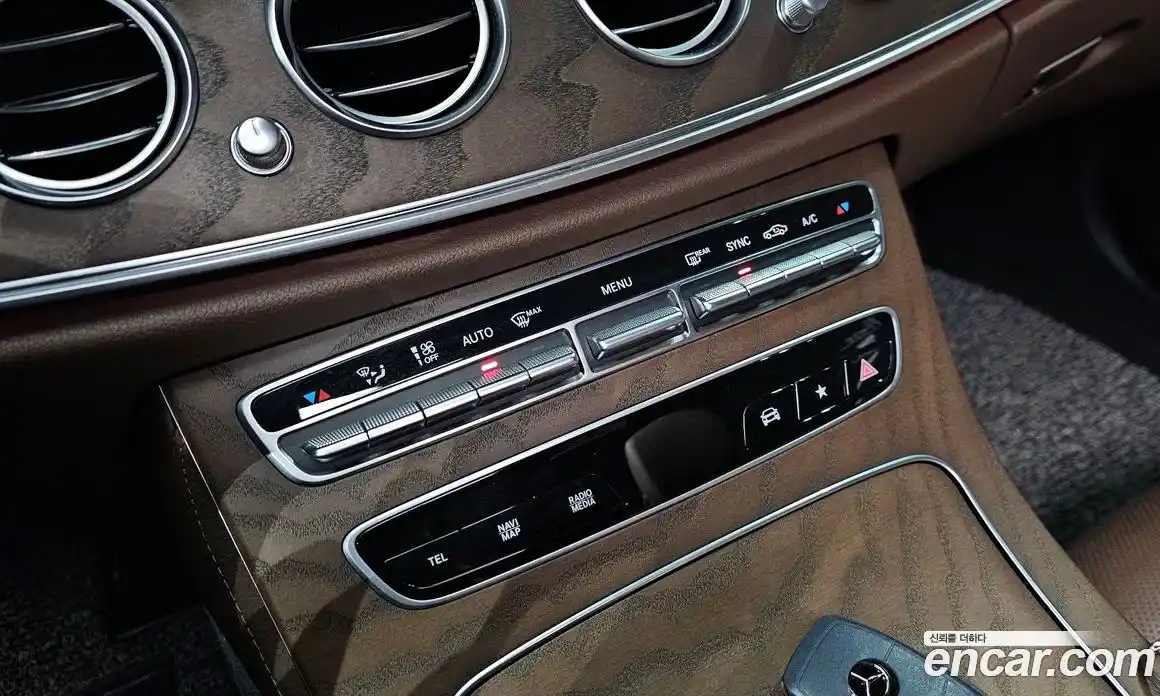 Mercedes-Benz E-Class 2023 2.0 гидро в Москве № 1762341, фото 30