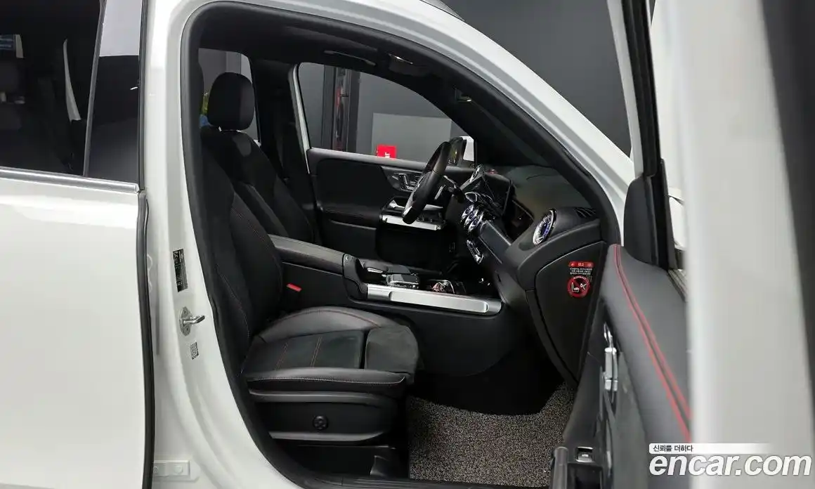 Mercedes-Benz GLB-Class 2021 2.0 гидро в Москве № 1762684, фото 17