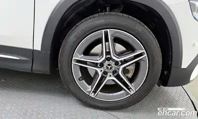 Mercedes-Benz GLB-Class 2021 2.0 гидро в Москве № 1762684, миниатюра 7