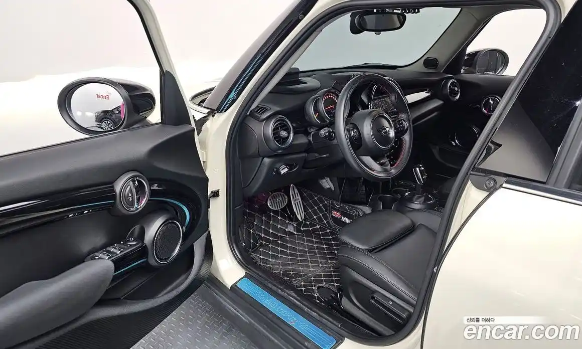 Mini Cooper 2019 2.0 гидро в Москве № 1764423, фото 13