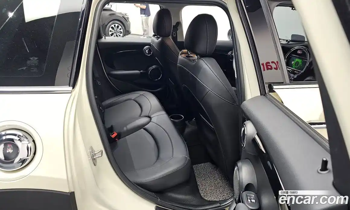 Mini Cooper 2019 2.0 гидро в Москве № 1764423, фото 17