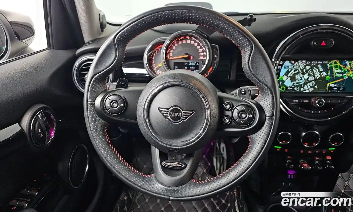 Mini Cooper 2019 2.0 гидро в Москве № 1764423, фото 18