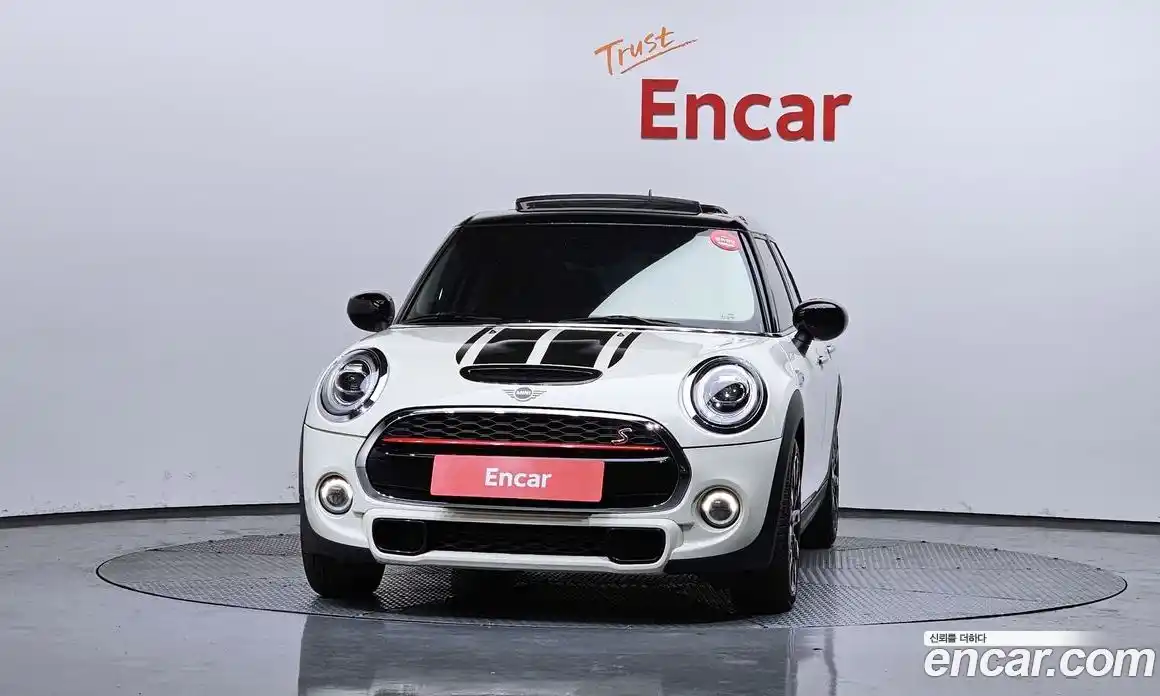 Mini Cooper 2019 2.0 гидро в Москве № 1764423, фото 3