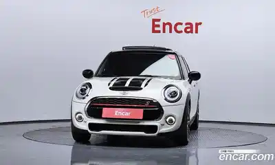 Mini Cooper 2019 2.0 гидро в Москве № 1764423, миниатюра 3