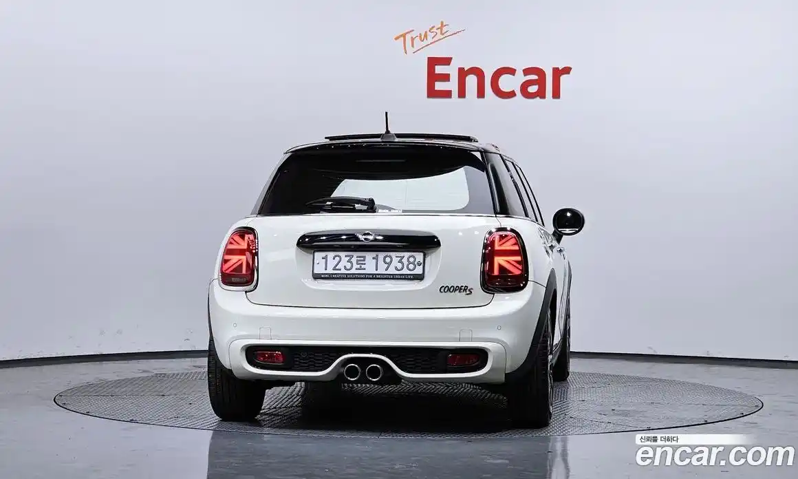 Mini Cooper 2019 2.0 гидро в Москве № 1764423, фото 4
