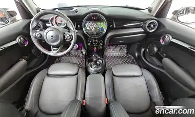 Mini Cooper 2019 2.0 гидро в Москве № 1764423, миниатюра 10