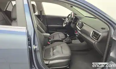 Kia Stonic 2020 1.4 гидро в Москве № 1831664, миниатюра 12
