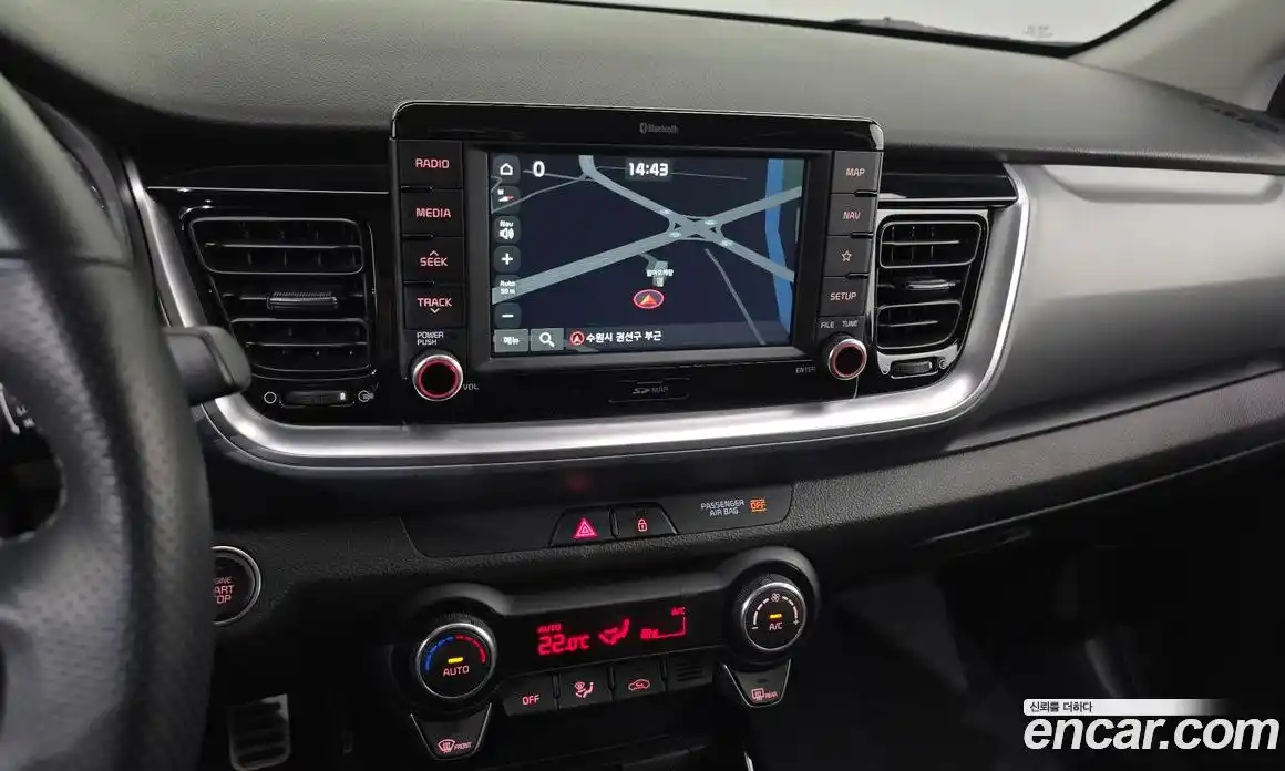 Kia Stonic 2020 1.4 гидро в Москве № 1831664, фото 14