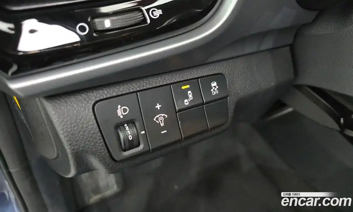 Kia Stonic 2020 1.4 гидро в Москве № 1831664, фото 18