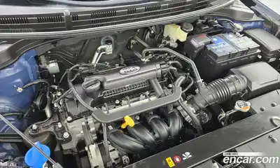 Kia Stonic 2020 1.4 гидро в Москве № 1831664, миниатюра 6
