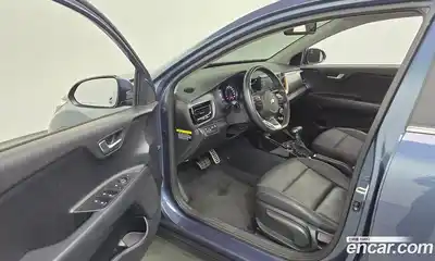 Kia Stonic 2020 1.4 гидро в Москве № 1831664, миниатюра 10
