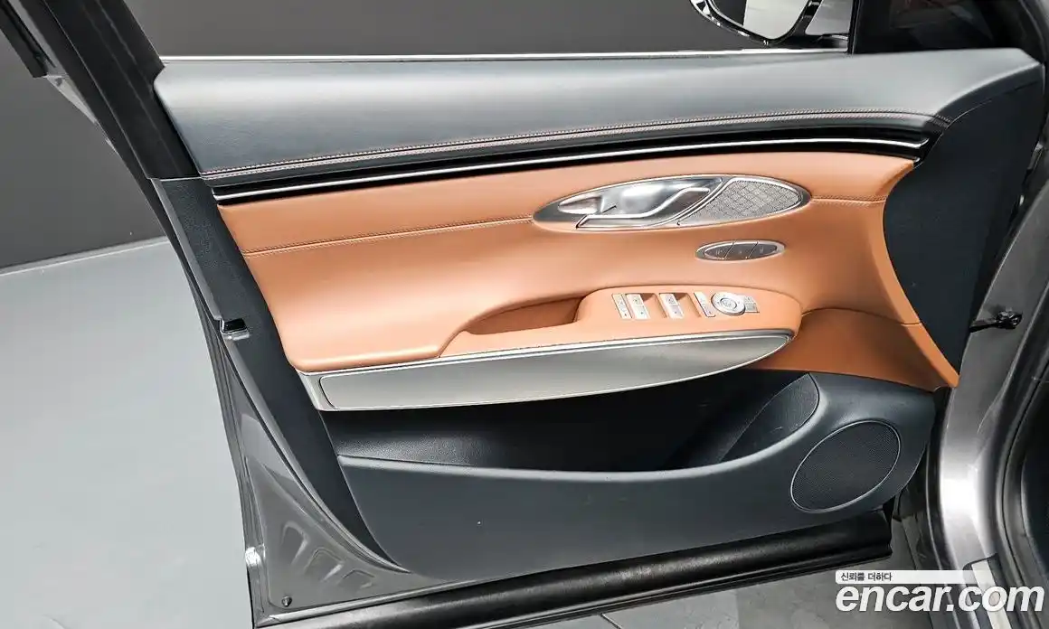 Genesis GV70 2021 2.5 гидро в Москве № 1832443, фото 14