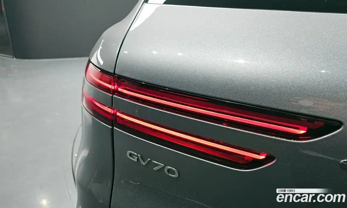 Genesis GV70 2021 2.5 гидро в Москве № 1832443, фото 9