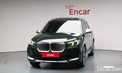 BMW iX1 2024 0.2 гидро в Москве № 1835288, миниатюра 3