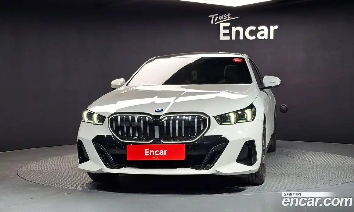 BMW 5-Series 2025 2.0 гидро в Москве № 1835338, фото 3