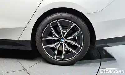 BMW 5-Series 2025 2.0 гидро в Москве № 1835338, миниатюра 7