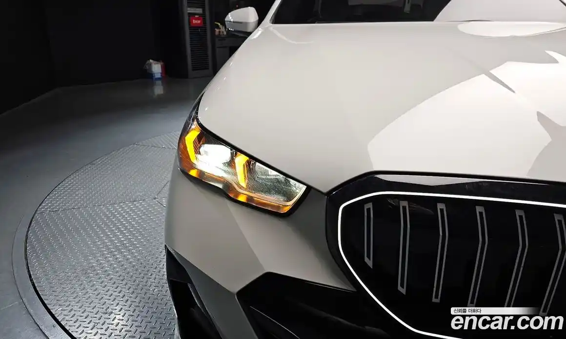 BMW 5-Series 2025 2.0 гидро в Москве № 1835338, фото 8
