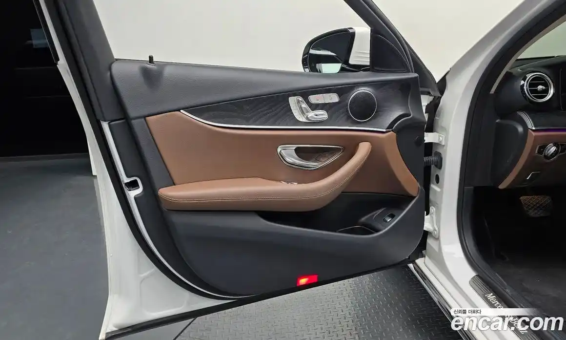 Mercedes-Benz E-Class 2017 2.0 гидро в Москве № 1835868, фото 13