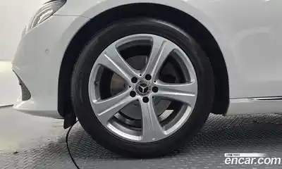 Mercedes-Benz E-Class 2017 2.0 гидро в Москве № 1835868, миниатюра 4