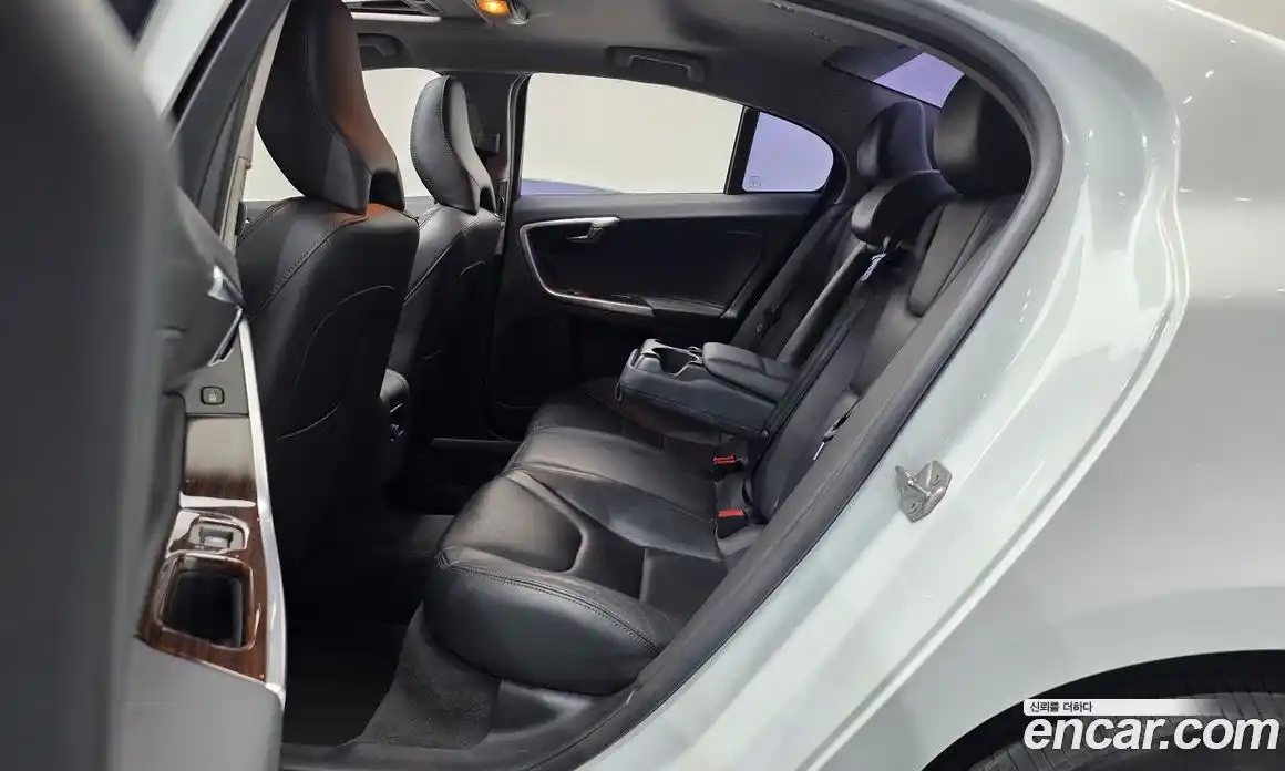 Volvo S60 2017 2.0 гидро в Москве № 1836917, фото 12