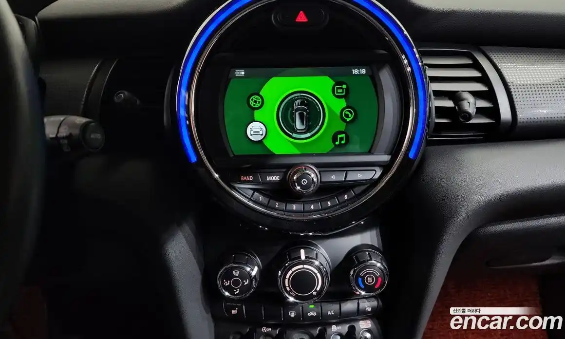 Mini Cooper 2019 1.5 гидро в Москве № 1837566, фото 20