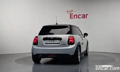 Mini Cooper 2019 1.5 гидро в Москве № 1837566, миниатюра 3