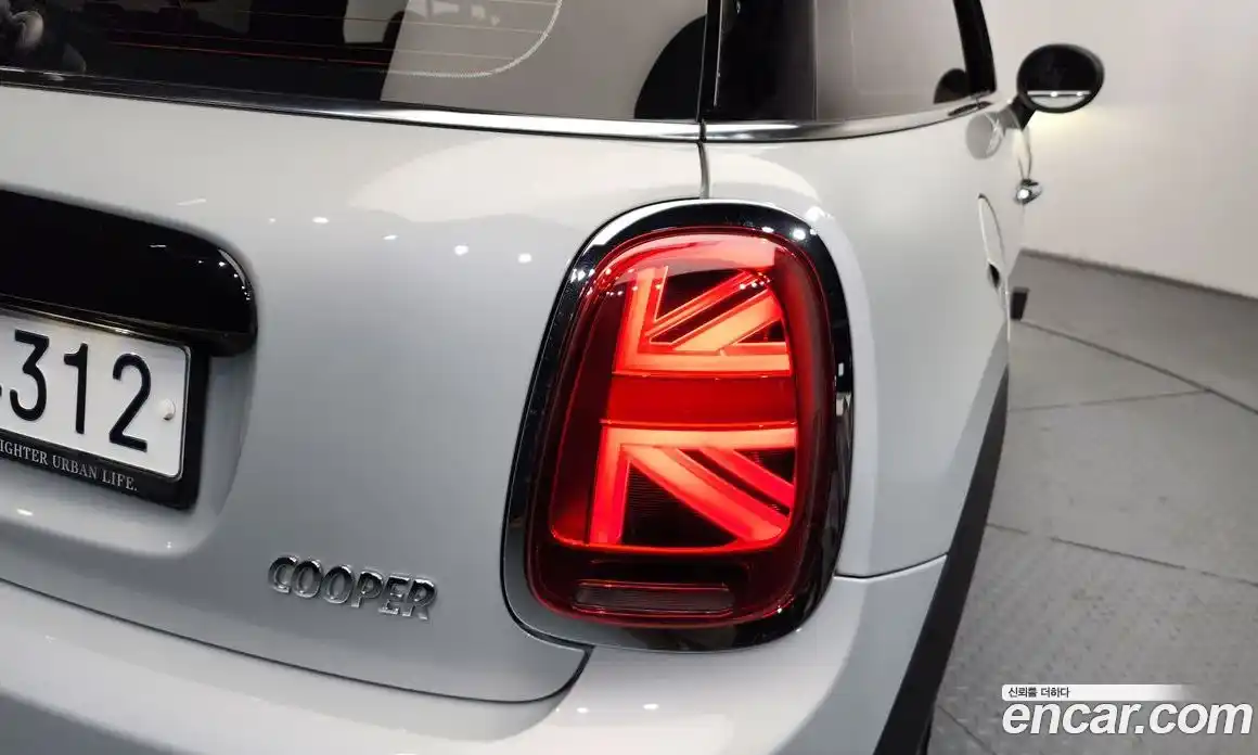 Mini Cooper 2019 1.5 гидро в Москве № 1837566, фото 8