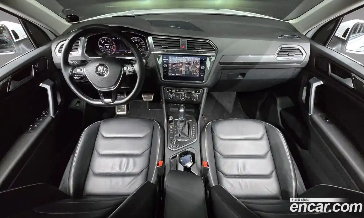 Volkswagen Tiguan 2018 2.0 гидро в Москве № 1838114, фото 7