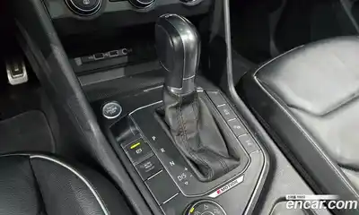 Volkswagen Tiguan 2018 2.0 гидро в Москве № 1838114, миниатюра 9