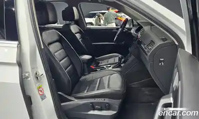 Volkswagen Tiguan 2018 2.0 гидро в Москве № 1838114, миниатюра 10
