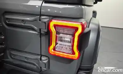 Jeep Wrangler 2023 2.0 гидро в Москве № 1838308, миниатюра 8